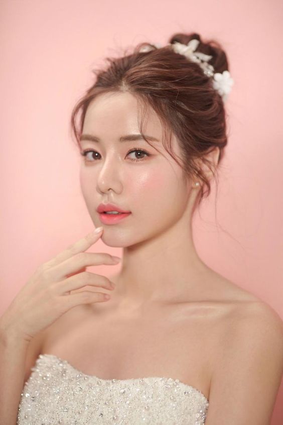 Điểm nổi bật trong phong cách trang điểm cô dâu kiểu Hàn Quốc